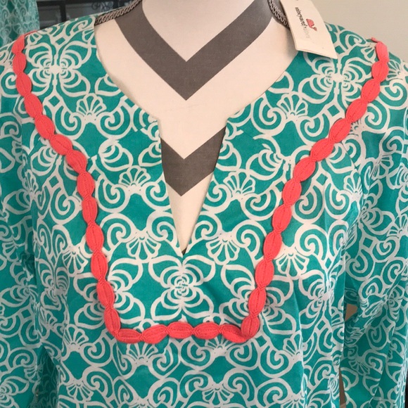 đź’•NWT Vineyard Vines shell lattice tunic size L - Picture 5 of 6